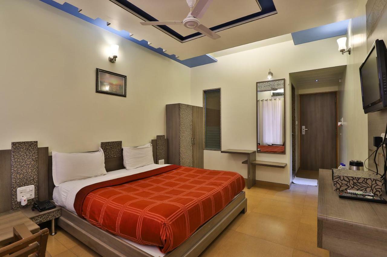 Palette - Hotel Ocean Inn Daman Extérieur photo